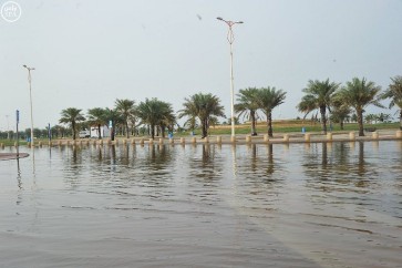 الأمطار تغرق شوارع جيزان بسبب الإهمال الرسمي