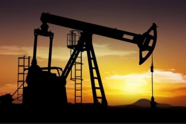 #النفط يغلق منخفضا 2% بفعل زيادة غير متوقعة في مخزونات #الخام_الأمريكية