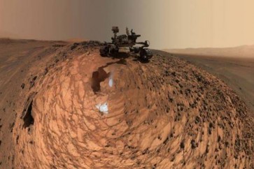 ناسا: آثار الأوساخ على سطح المريخ تشير إلى وجود الماء