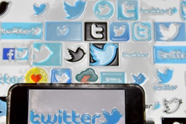 تويتر يختبر خدمة الاشتراكات الشهرية