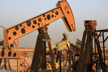 النفط يرتفع بفعل طلب الصين ومؤشرات تباطؤ الإنتاج الأمريكي