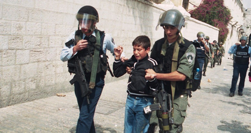 اعتقال الاطال في فلسطين