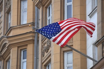 السفارة الأمريكية في موسكو تعلق مؤقتاً إصدار تأشيرات الدخول إلى الولايات المتحدة