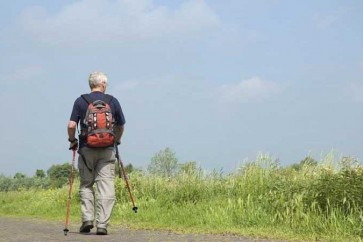 المشي 3 كيلومترات يومياً يحد من تدهور دماغ كبار السن