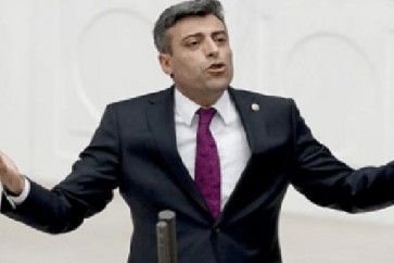 نائب رئيس حزب الشعب الجمهوري التركي اوزتورك يلماز