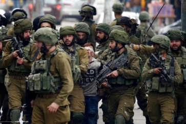 اعتقال طفل فلسطيني- ارشيف