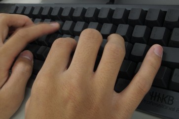 طريقة جديدة لإرسال الرسائل الإلكترونية عبر تلويح الأصابع