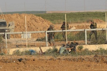 الاحتلال يعتقل 4 شبان على حدود غزة