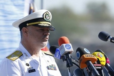 قائد القوة البحرية للجيش الايراني الأدميرال حسين خانزادي