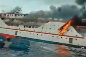 انلاع حريق في سفينة اندونيسية