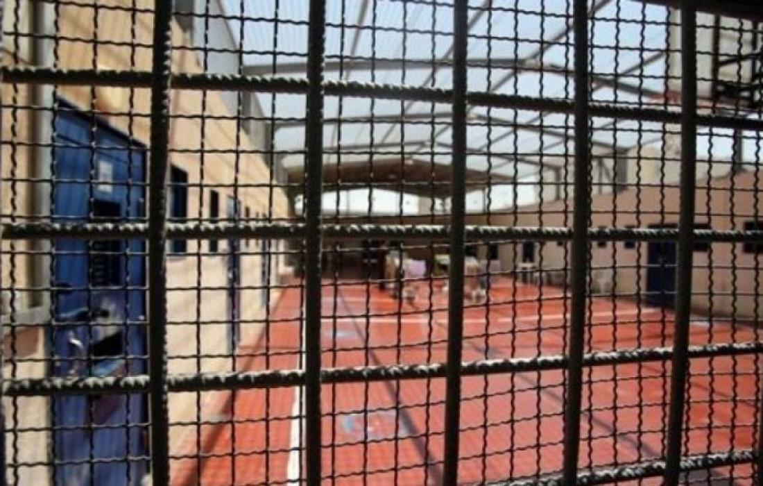 ارتفاع عدد الأسرى المضربين في سجون الاحتلال إلى سبعة عشر