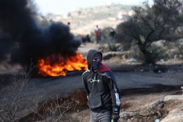 الاحتلال يصيب شابين بالرصاص المطاطي في مخيم العروب شمال الخليل