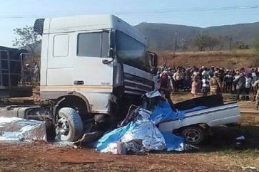 مصرع 19 طفلا وشخصين بالغين بحادث مروع في جنوب إفريقيا