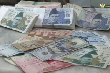 ازمة مالية تعصف في باكستان والحكومة مجبرة للقبول بشروط البنك الدولي