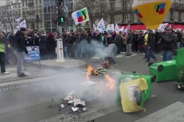 إضرابات في فرنسا احتجاجا على مشروع تعديل نظام التقاعد والنقابات تشيد بحركة تعبئة تاريخية (2)