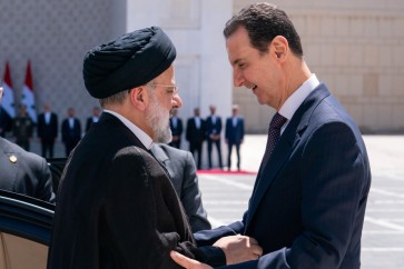سيكون من الصعب ايضاً نسيان صورة السيد رئيسي إلى جانب نظيره السوري على أبواب قصر الشعب